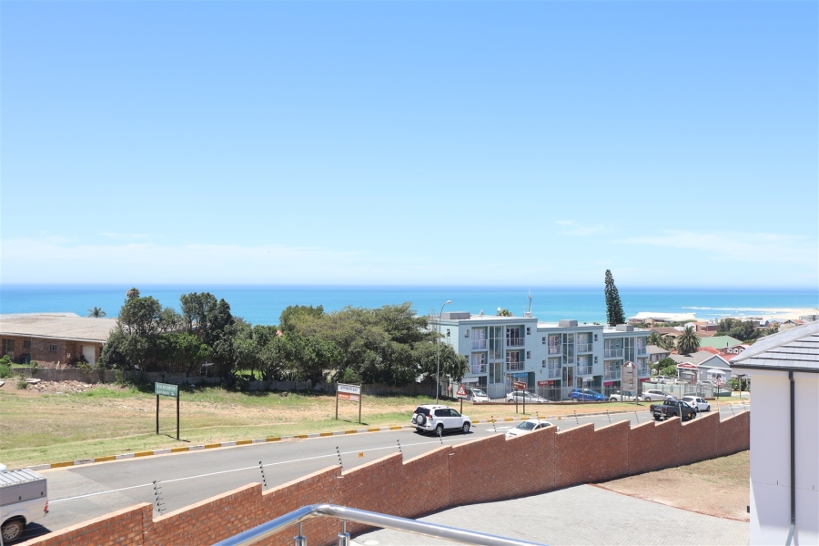 3 Bedroom Property for Sale in Jeffreys Bay Central Eastern Cape